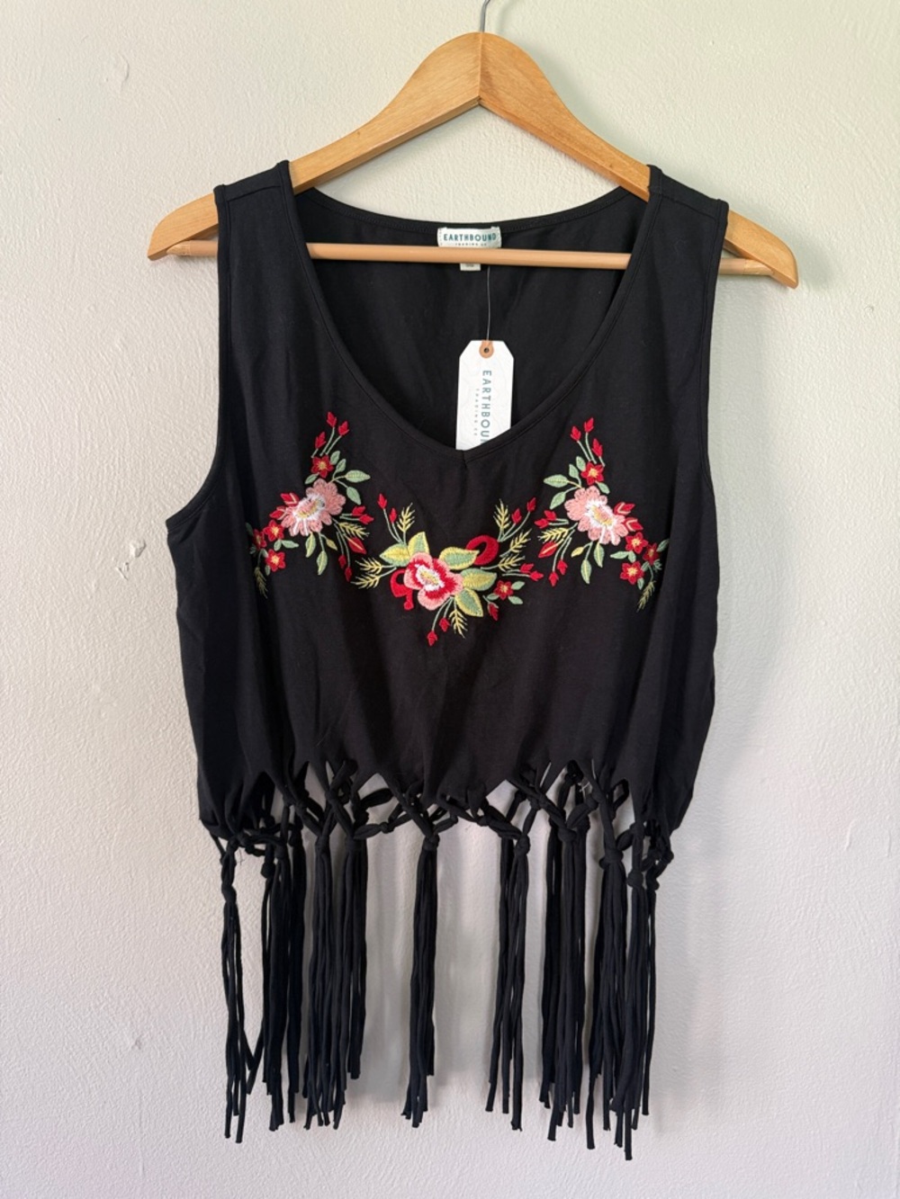 NWT EARTHBOUND Black Floral Embroidered Fringe Tank
